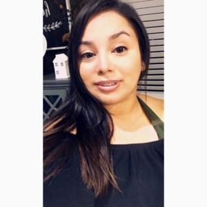 Meet your Posher, Roxanne